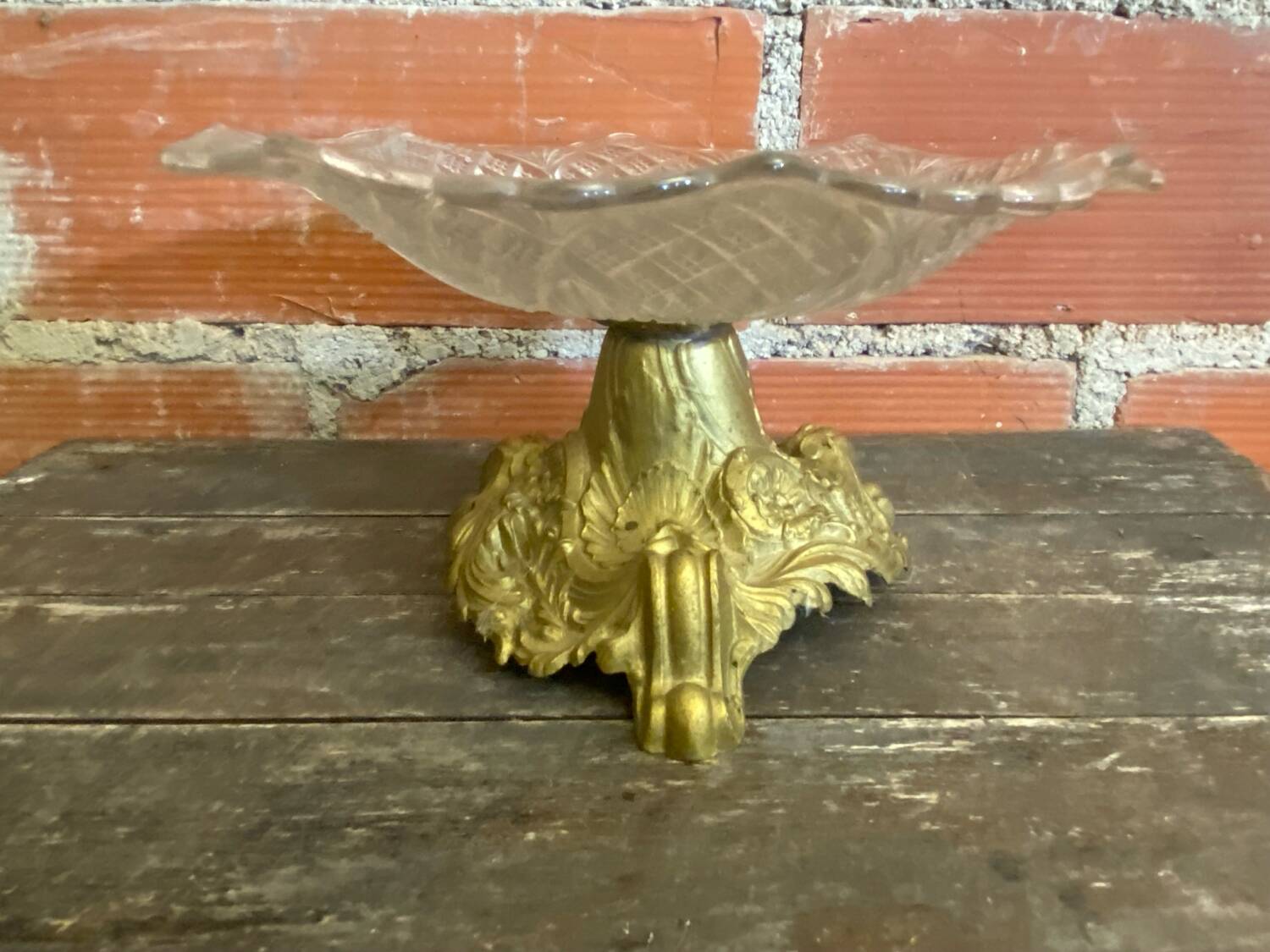 Antique art nouveau fruit bowl moulded glass + golden metal pedestal