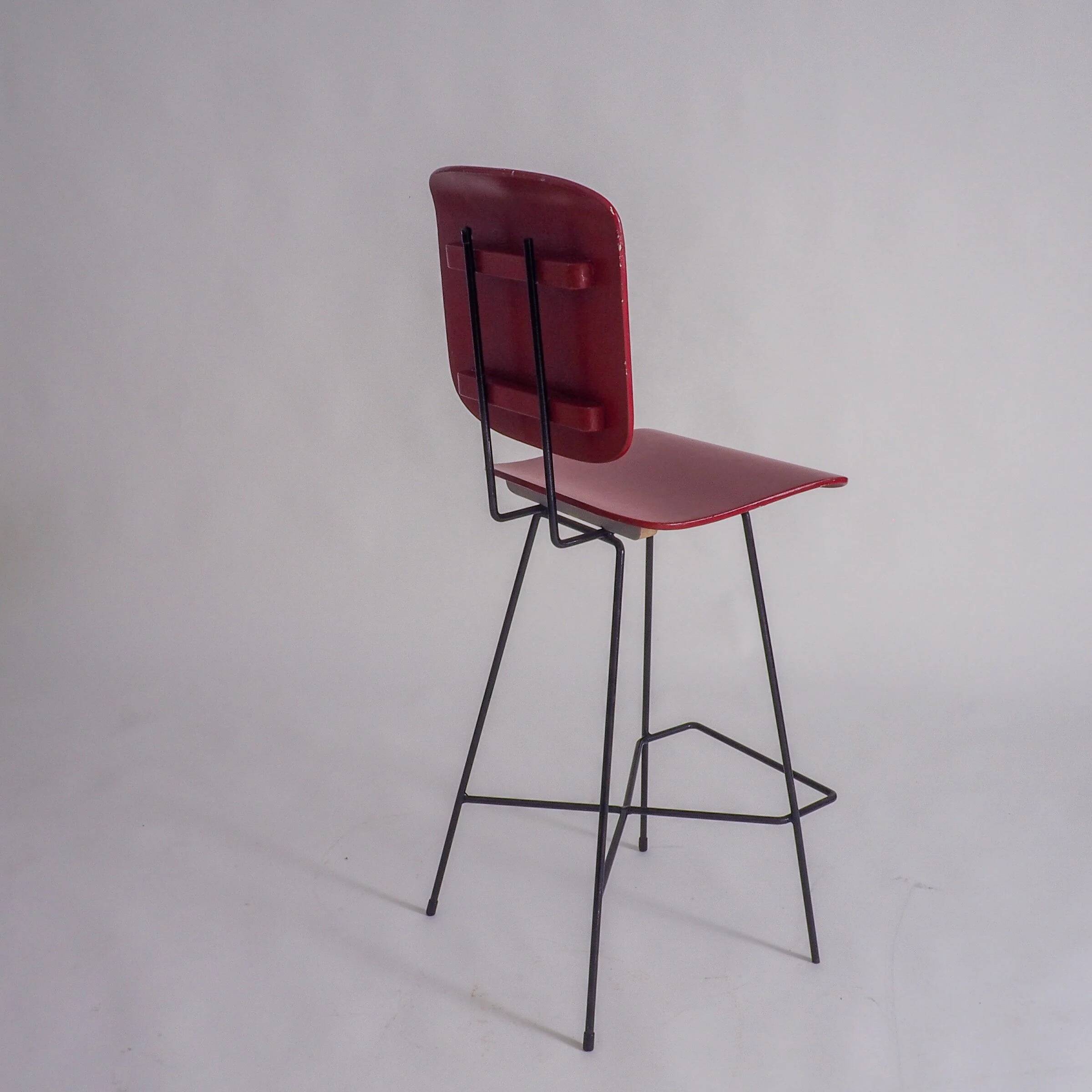 Modernist bar stool attributed to Coen De Vries for Everest