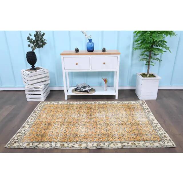 1970s vintage Turkish hand-knotted area rug 114x192