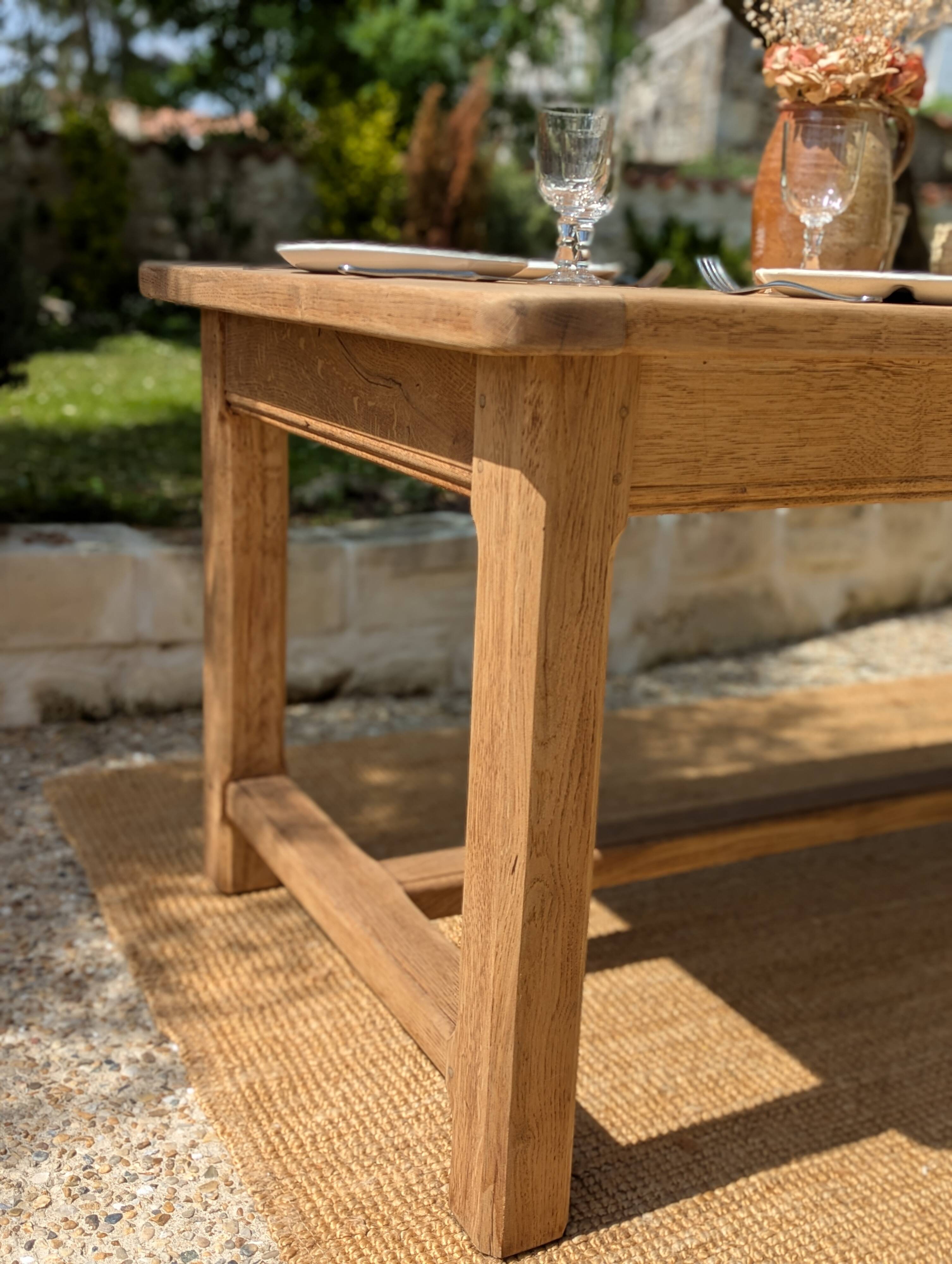 Farm table