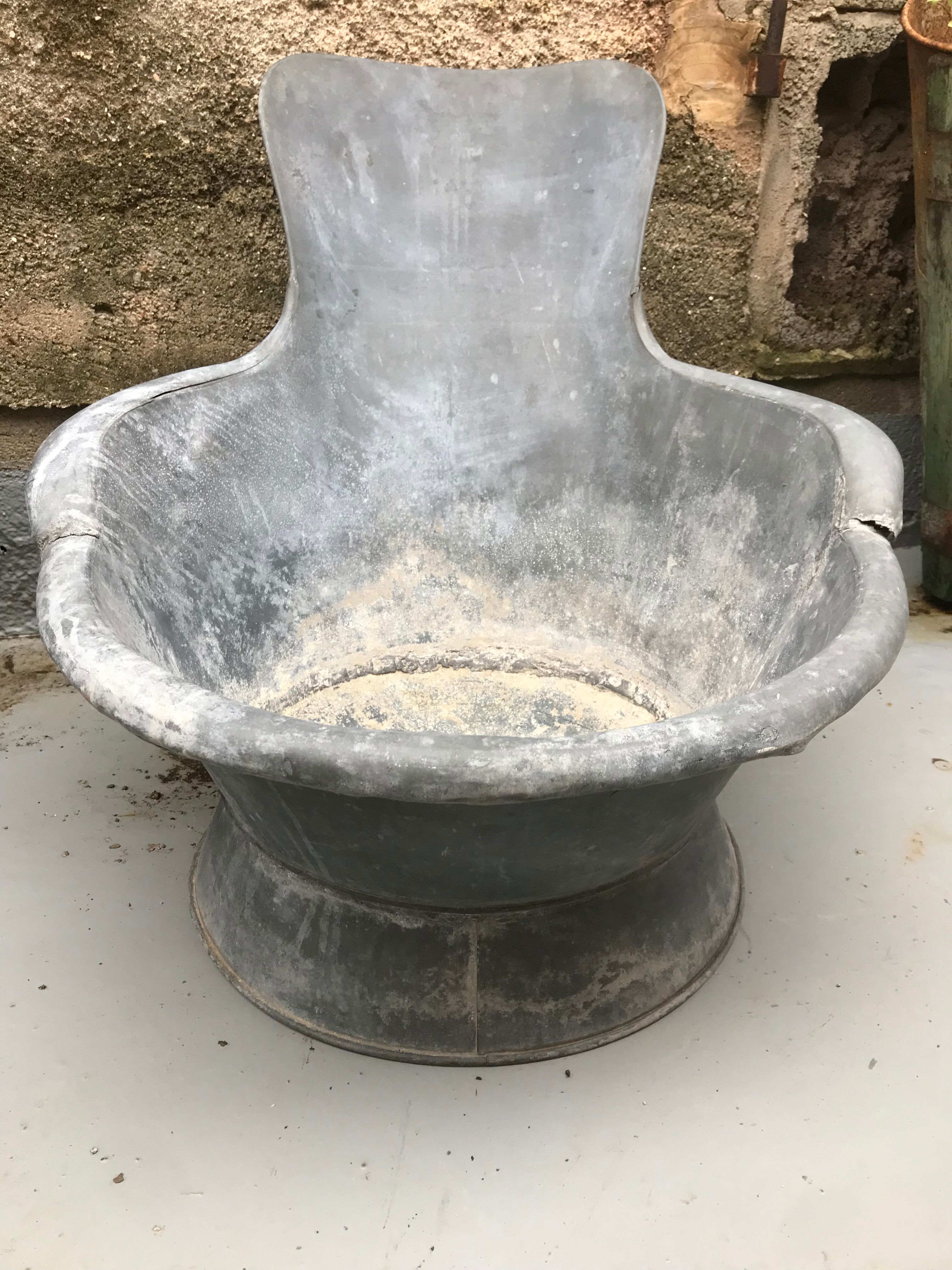 Zinc backrest bathtub XIX