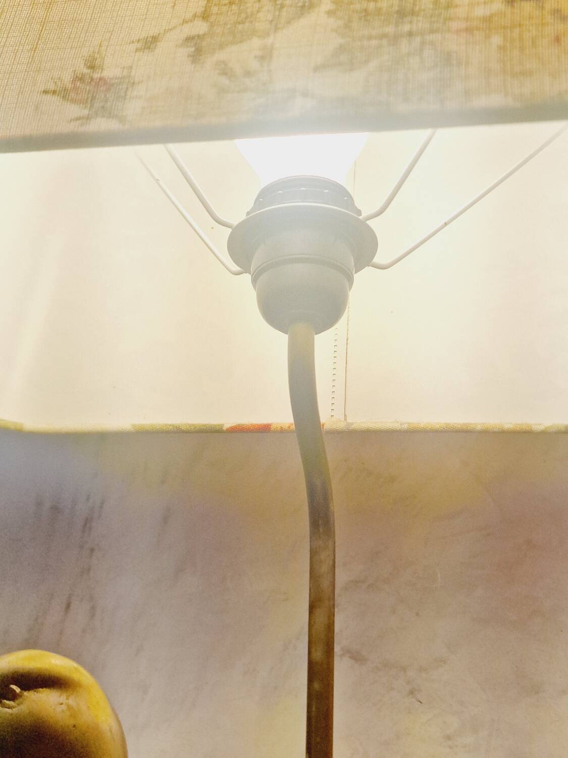 Vintage gold-plated duck lamp