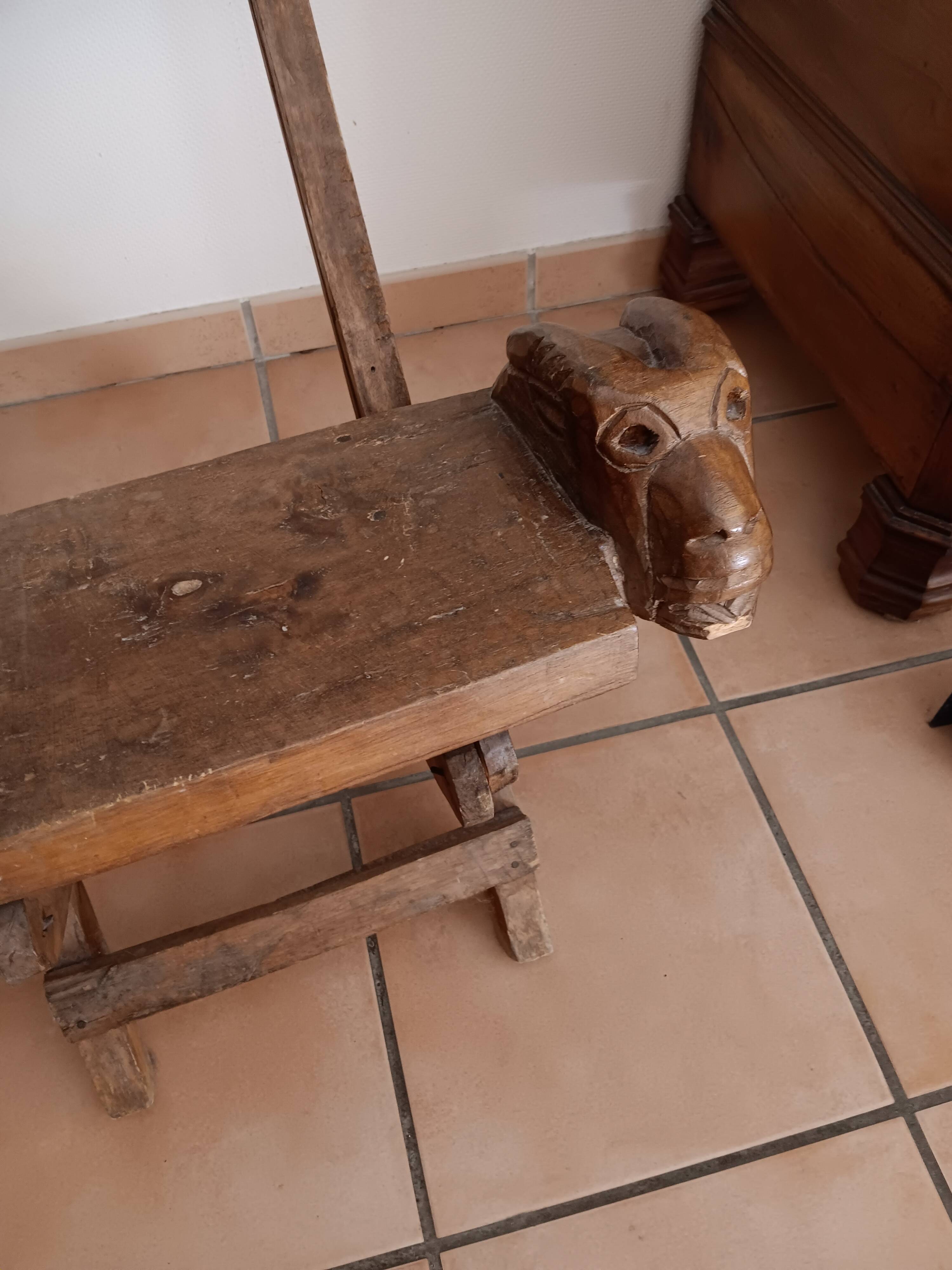TRIBAL HUNTING CHAIR FROM GUATEMALA