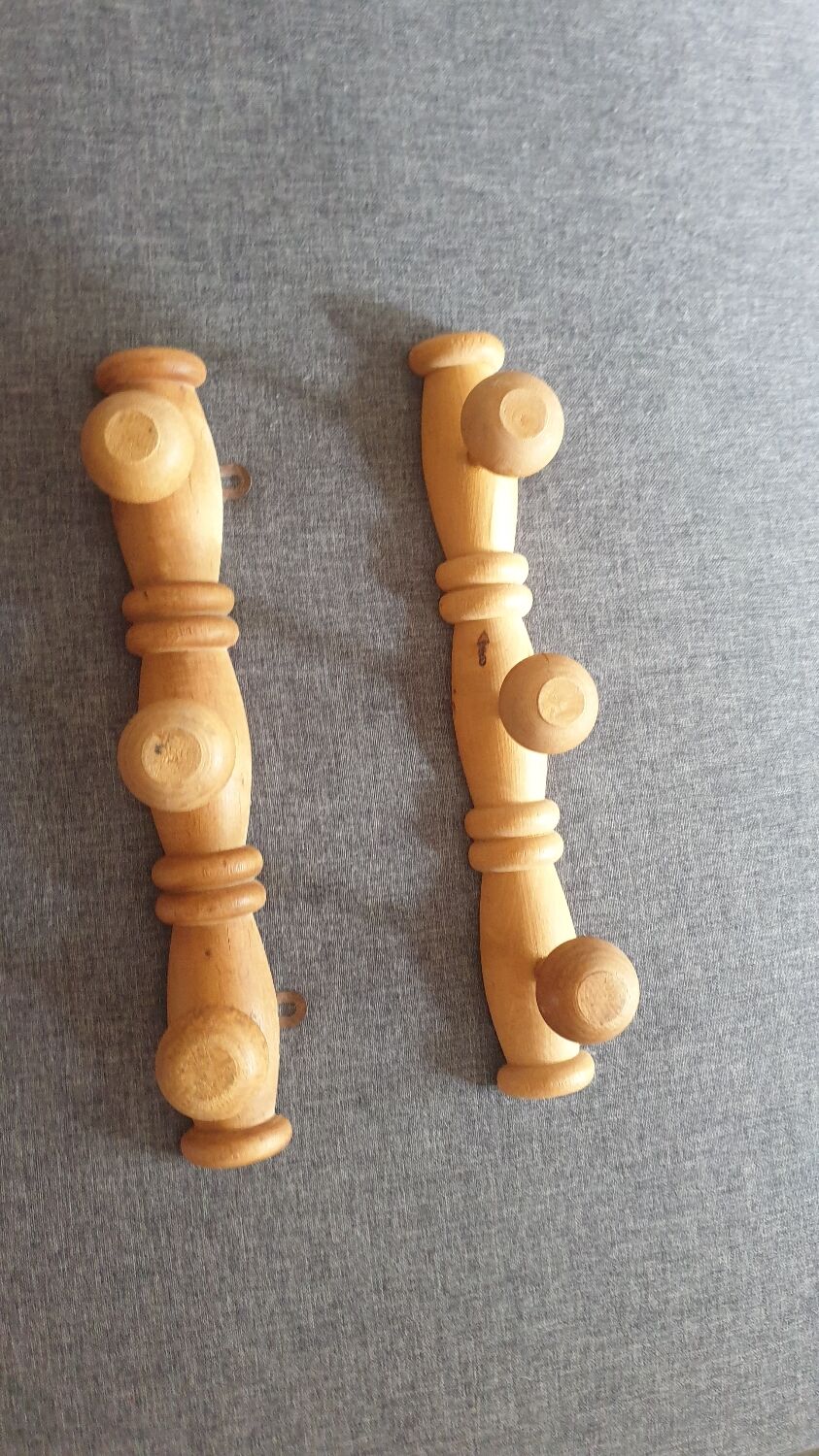 Lot vintage wall coat rack