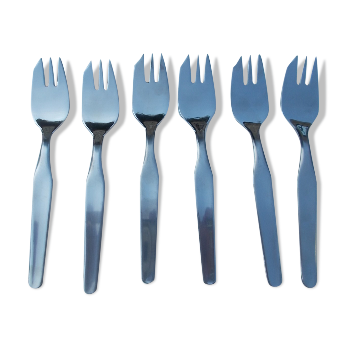 6 cake forks in box