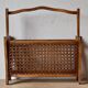 Porte-revue vintage en bois massif et cannage - fabrication artisanale - A. Brogiato - Made in Italy