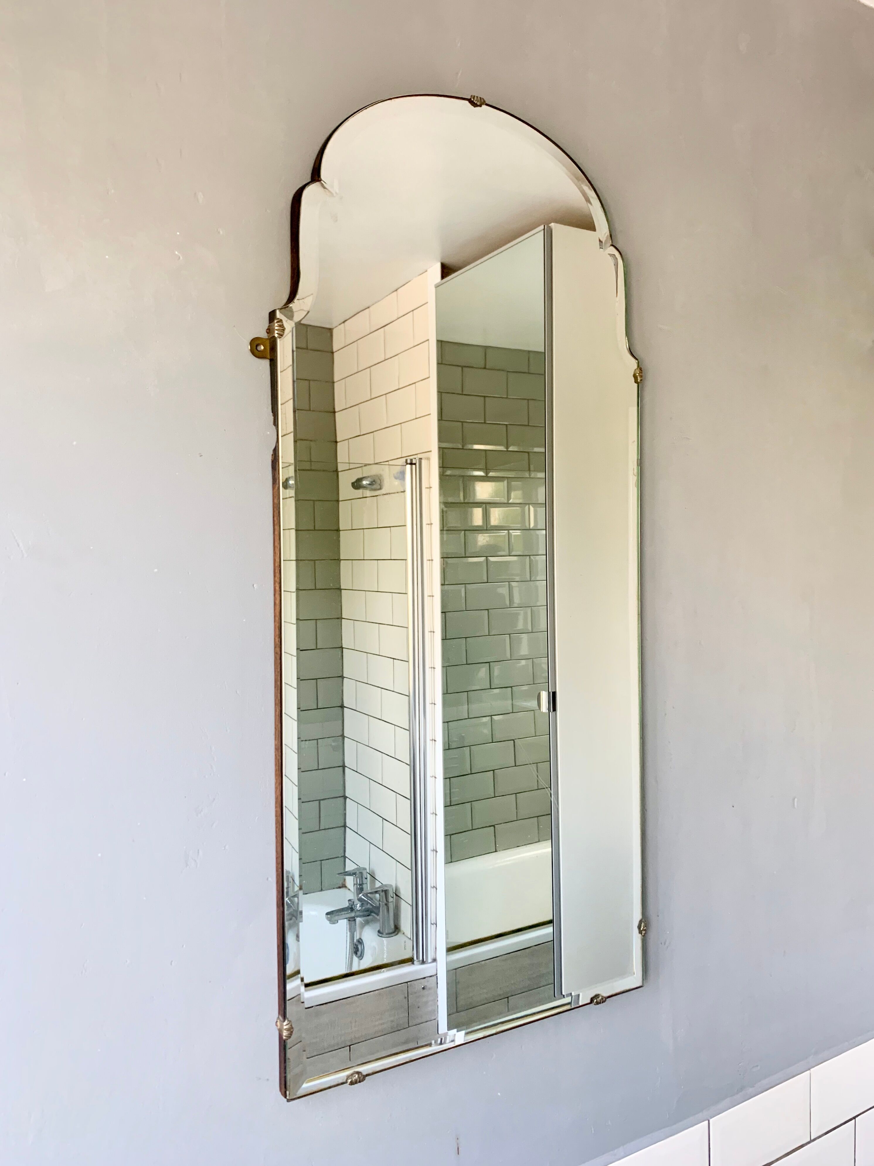 Wall mirror queen anne style