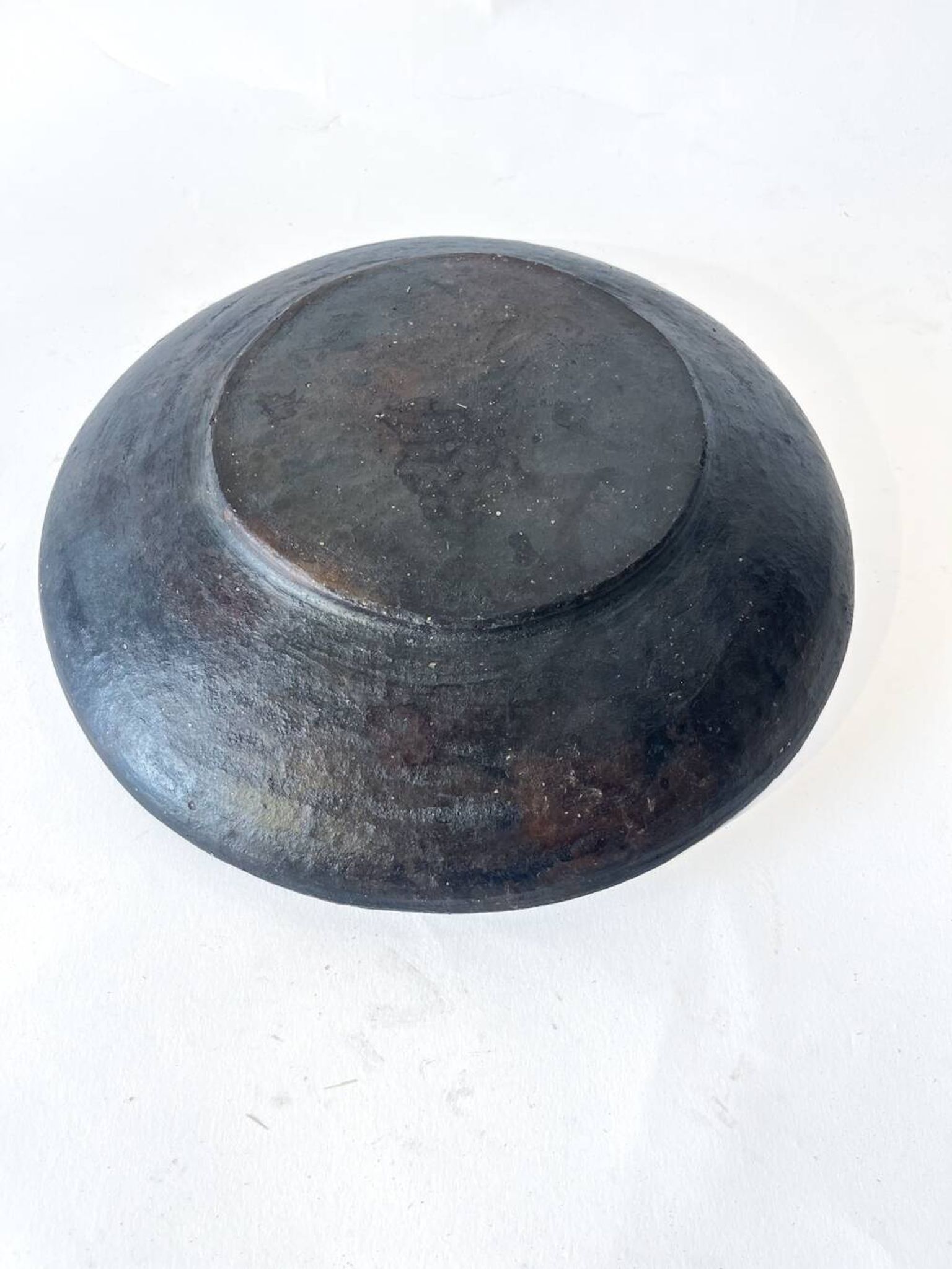 Set of "Kânâh" smoked terracotta dishes with ribbed interior | Ø 17-25-32-40 cm