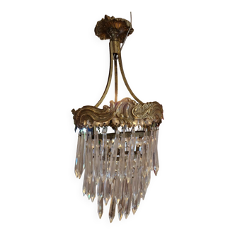 Ceiling chandelier with tassels