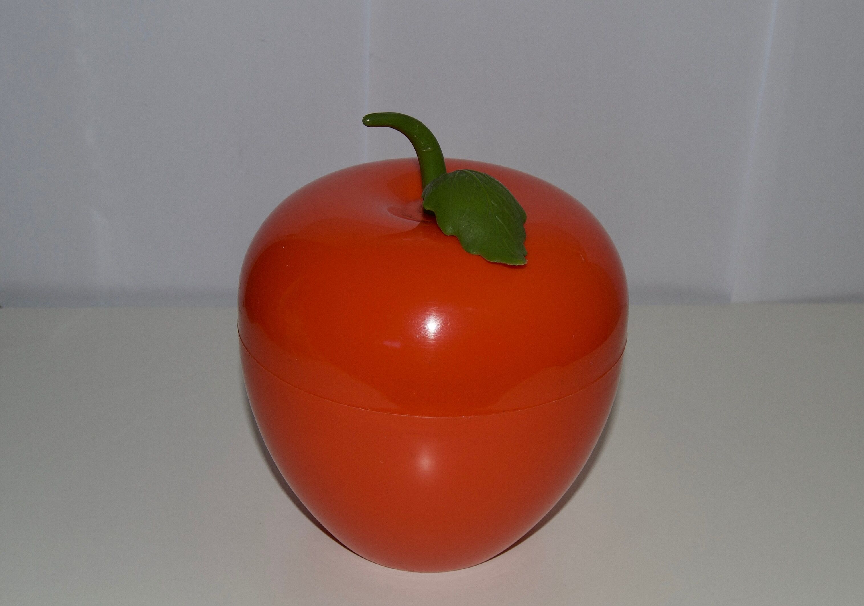 Orange apple ice bucket, 70 years