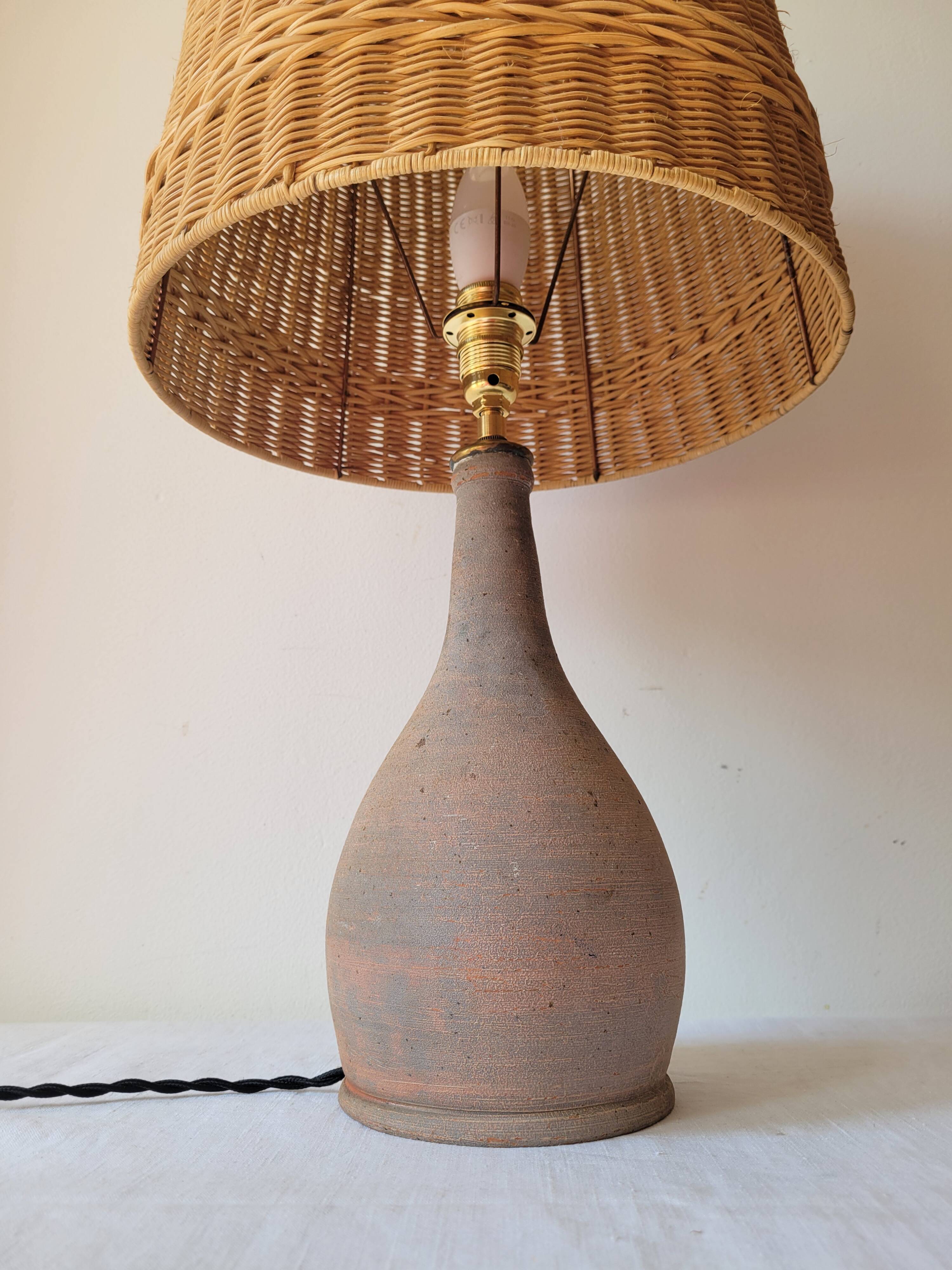Ceramic and rattan lamp