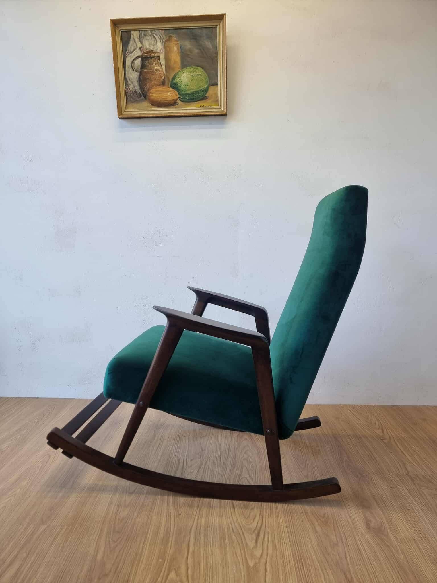 Chaise à bascule vintage des années 50.