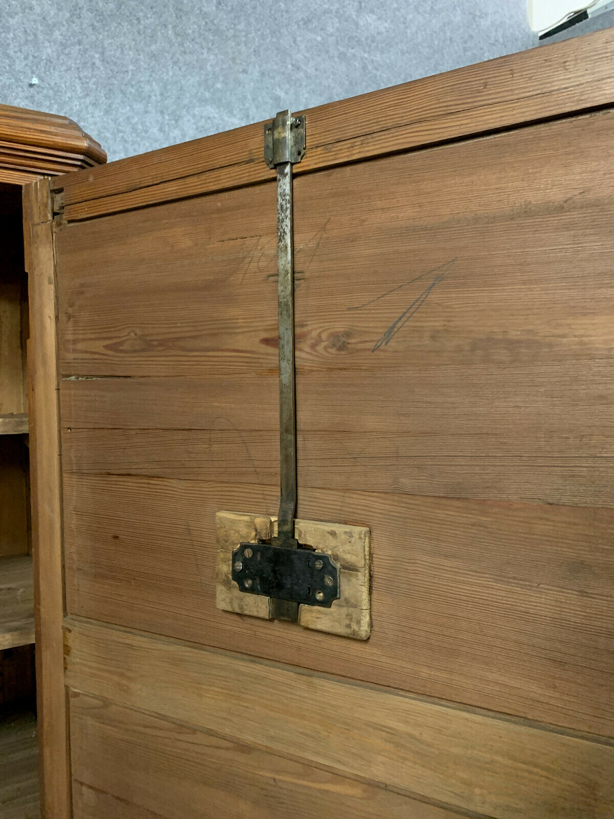 Furniture by trade Cabinet in false pretence of semainier in pine around 1850