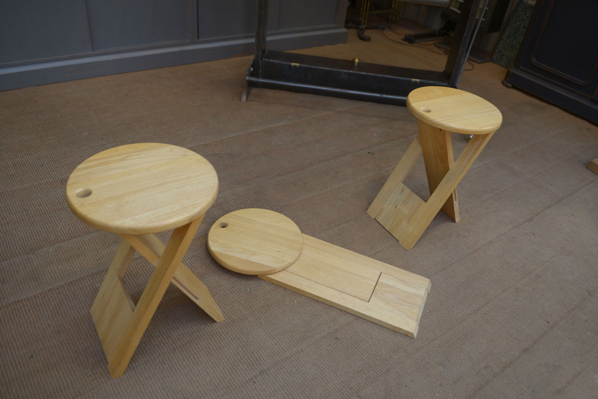 4 tabourets design pliants Adrian Reed, modèle Suzy