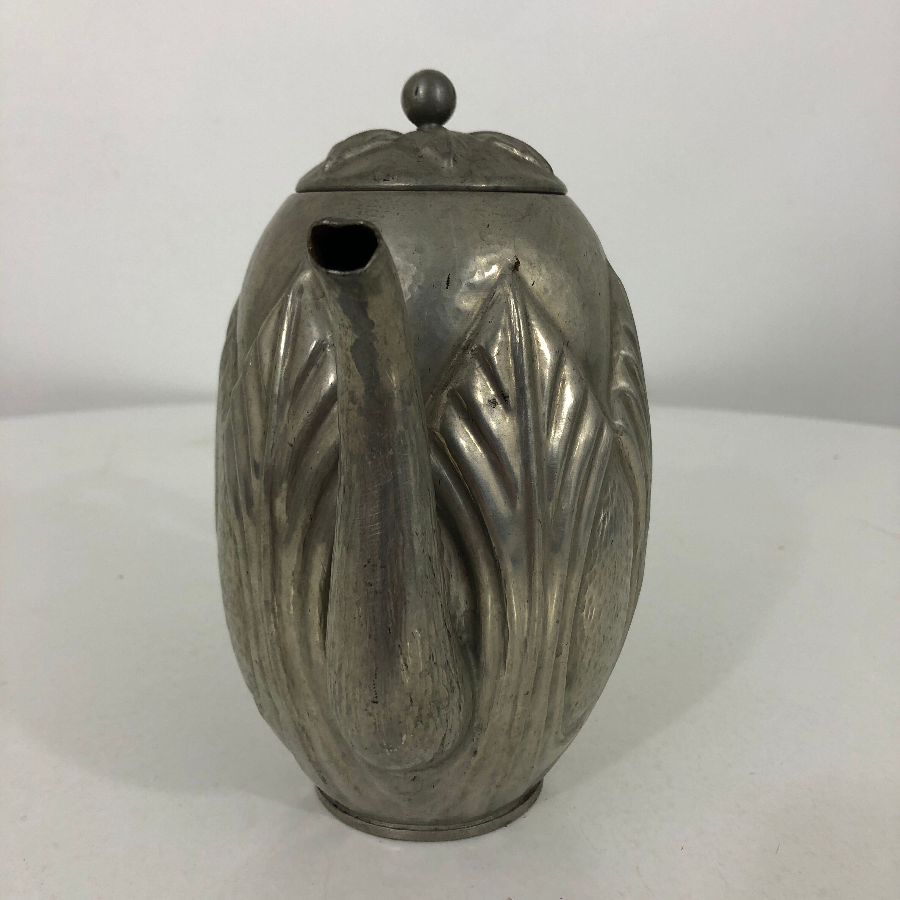 Tin teapot A.E. Chanal