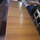 Table scandinave galbée extensible papillon en teck années 60
