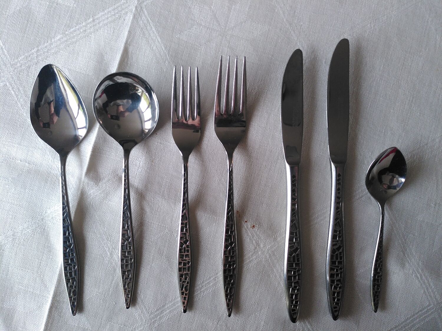 Viners stainless steel cutlery set "mosaic" model
