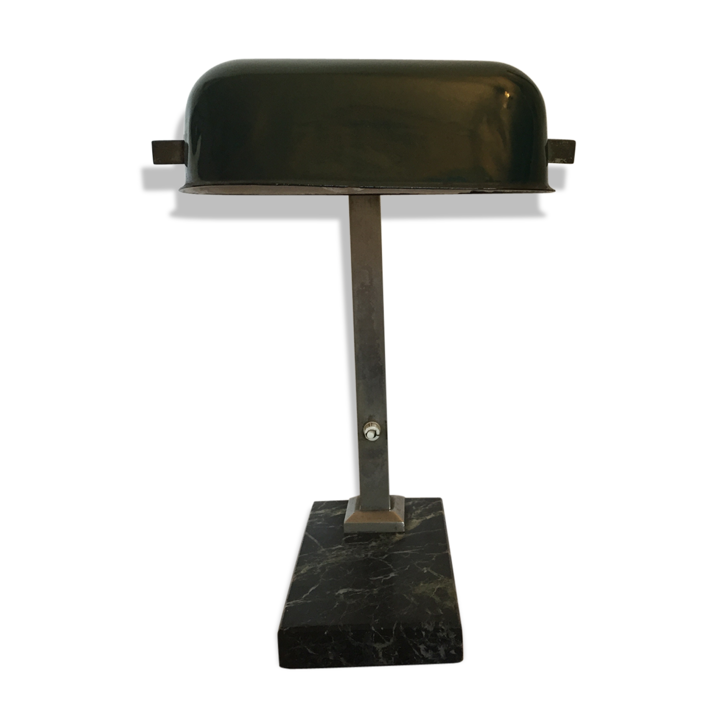 Lamp of notary or banker