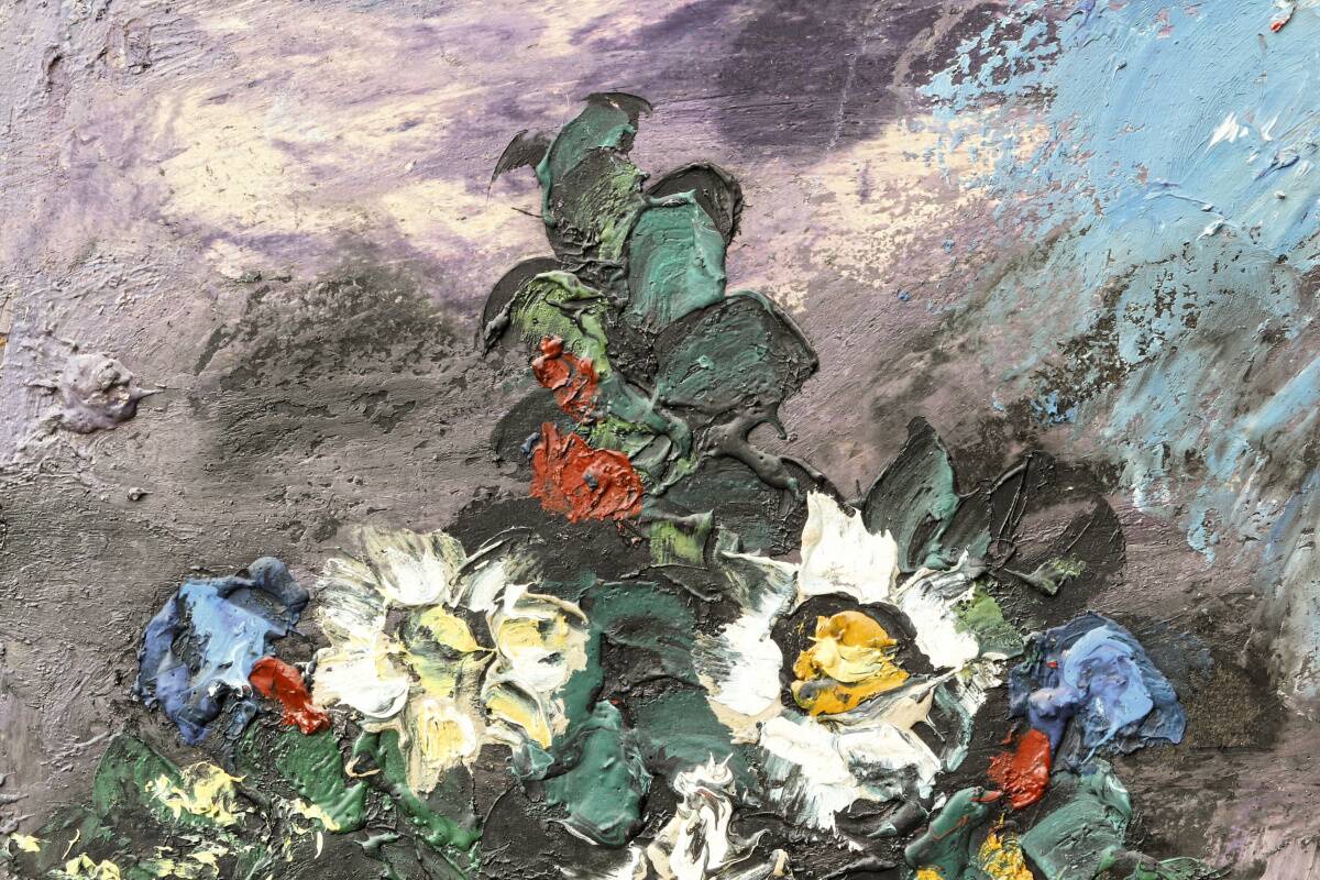 Oil on canvas, bouquet of flowers, signed.