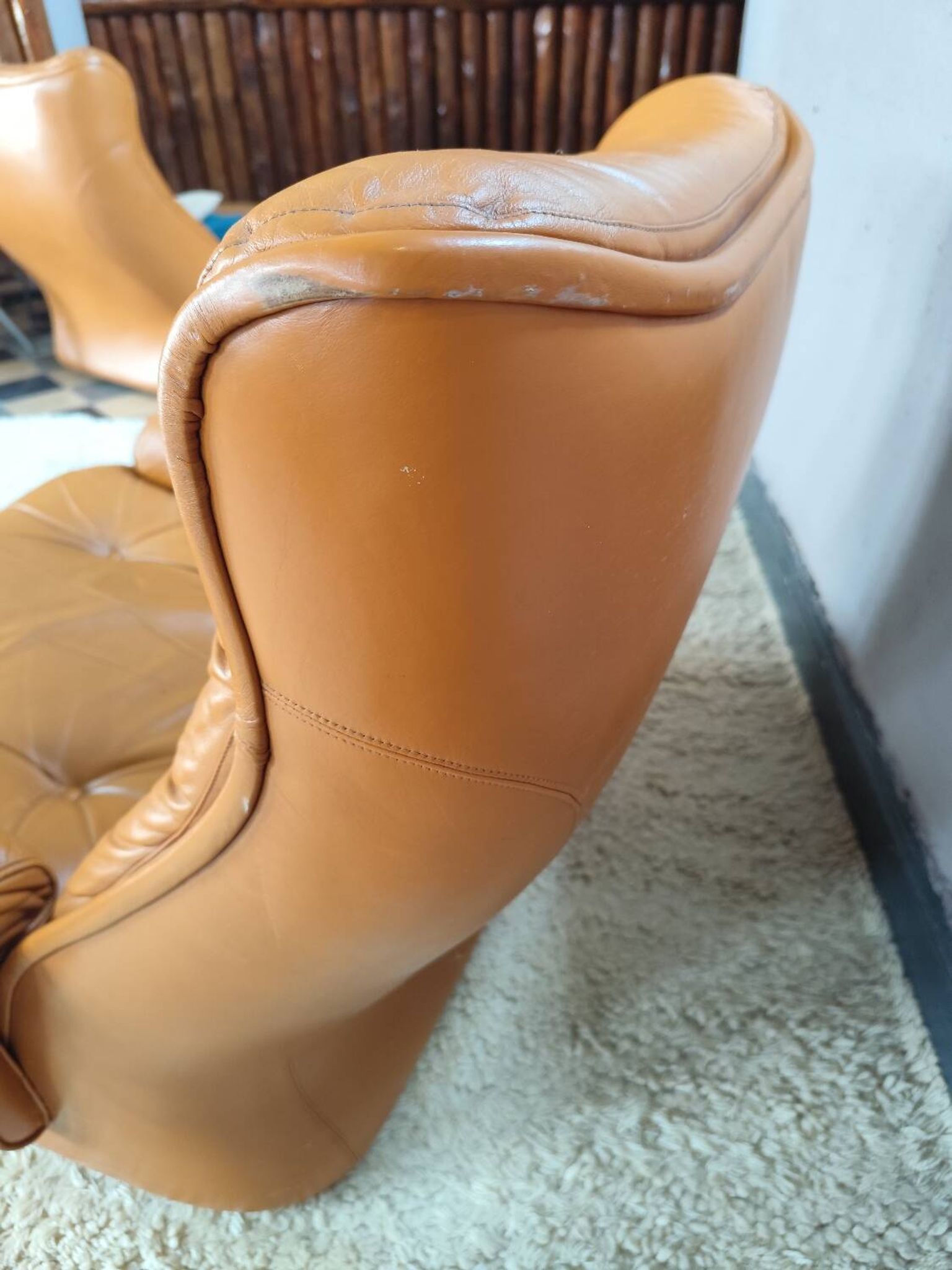 Fauteuil cuir Michel Cadestin pour Airbone