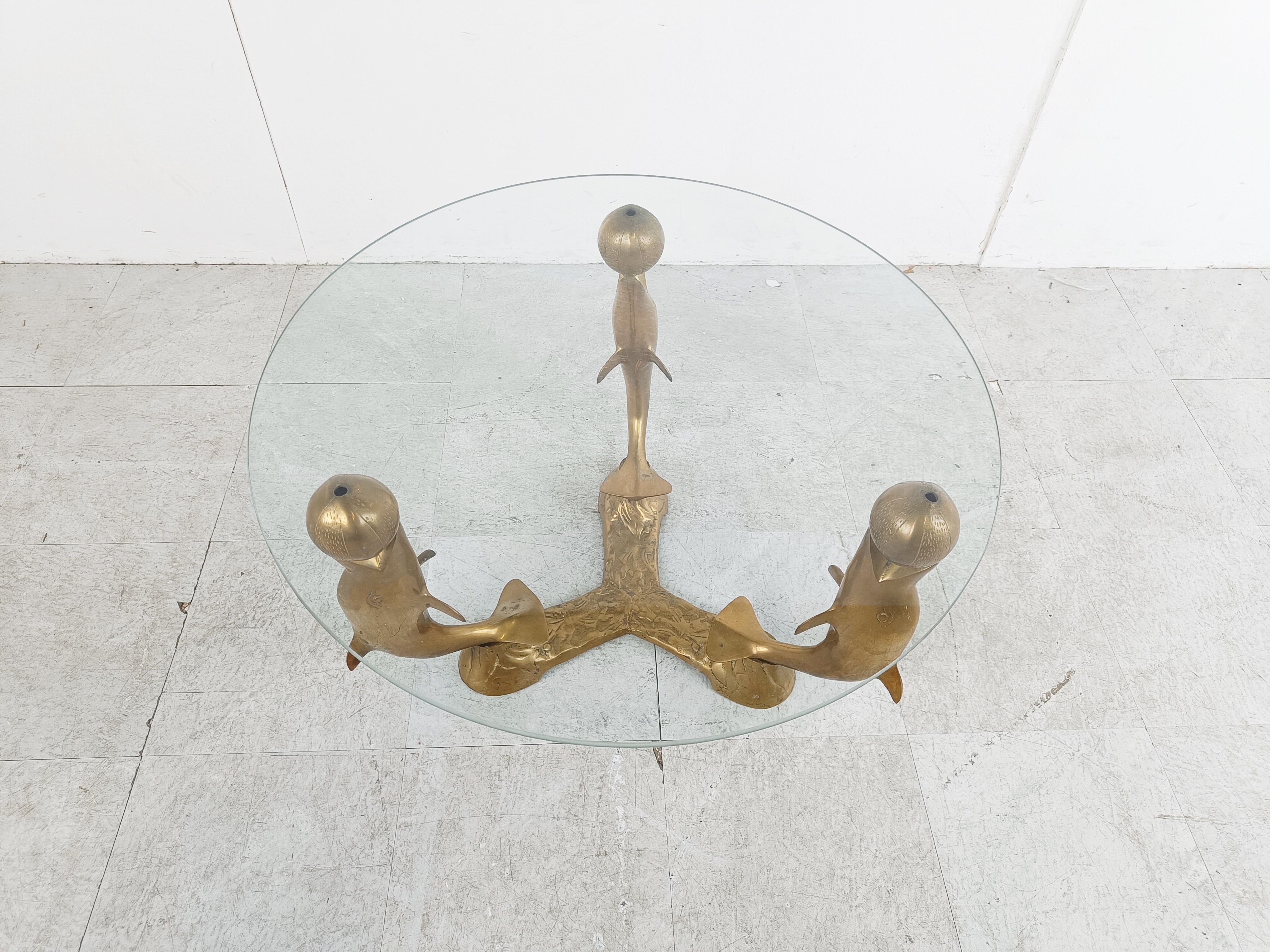 Table basse dauphin vintage en laiton, années 1970