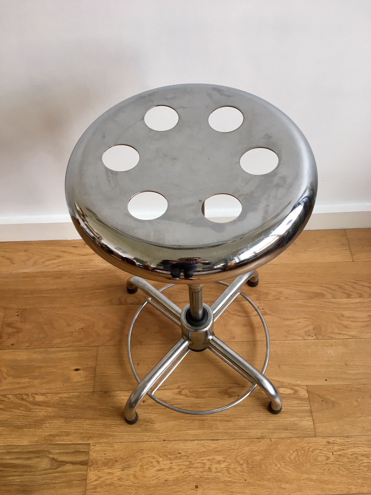 Adjustable industrial stool chromed steel