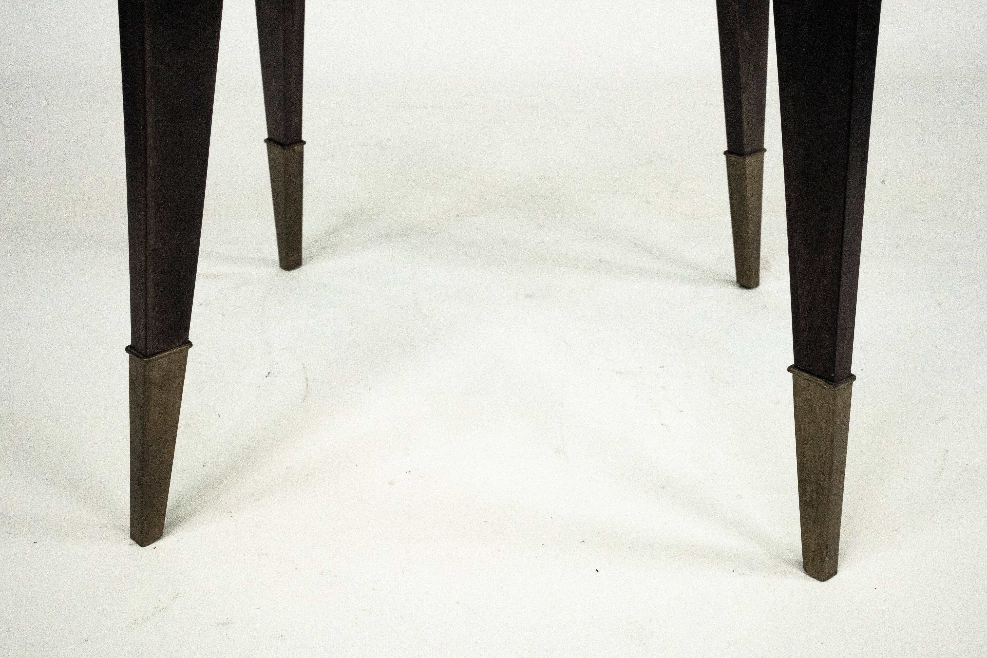 Rare mid-century round coffee table by Paolo Buffa, Italy, 1950s.