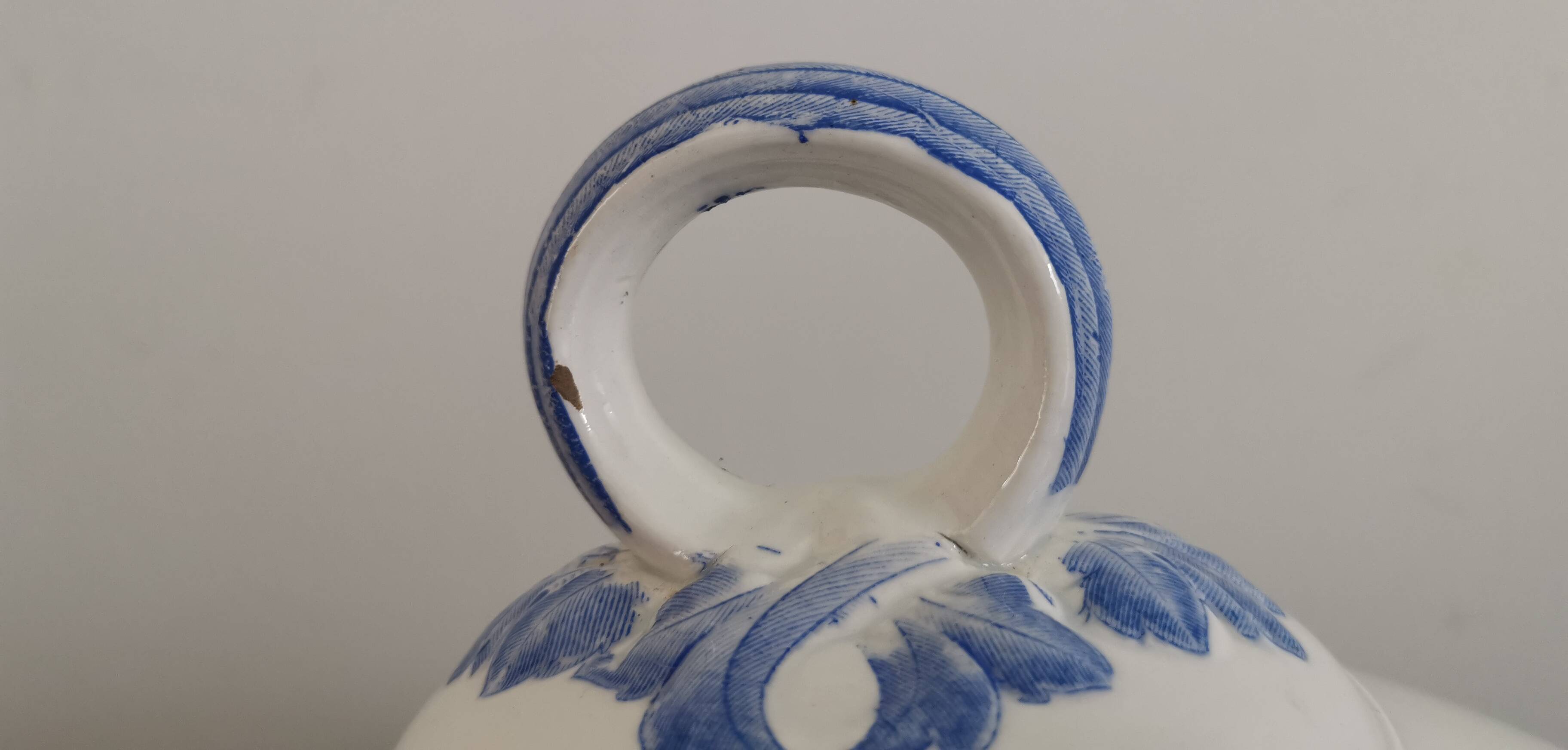 Sarreguemines U & C iron clay soup tureen "Jardinière" model