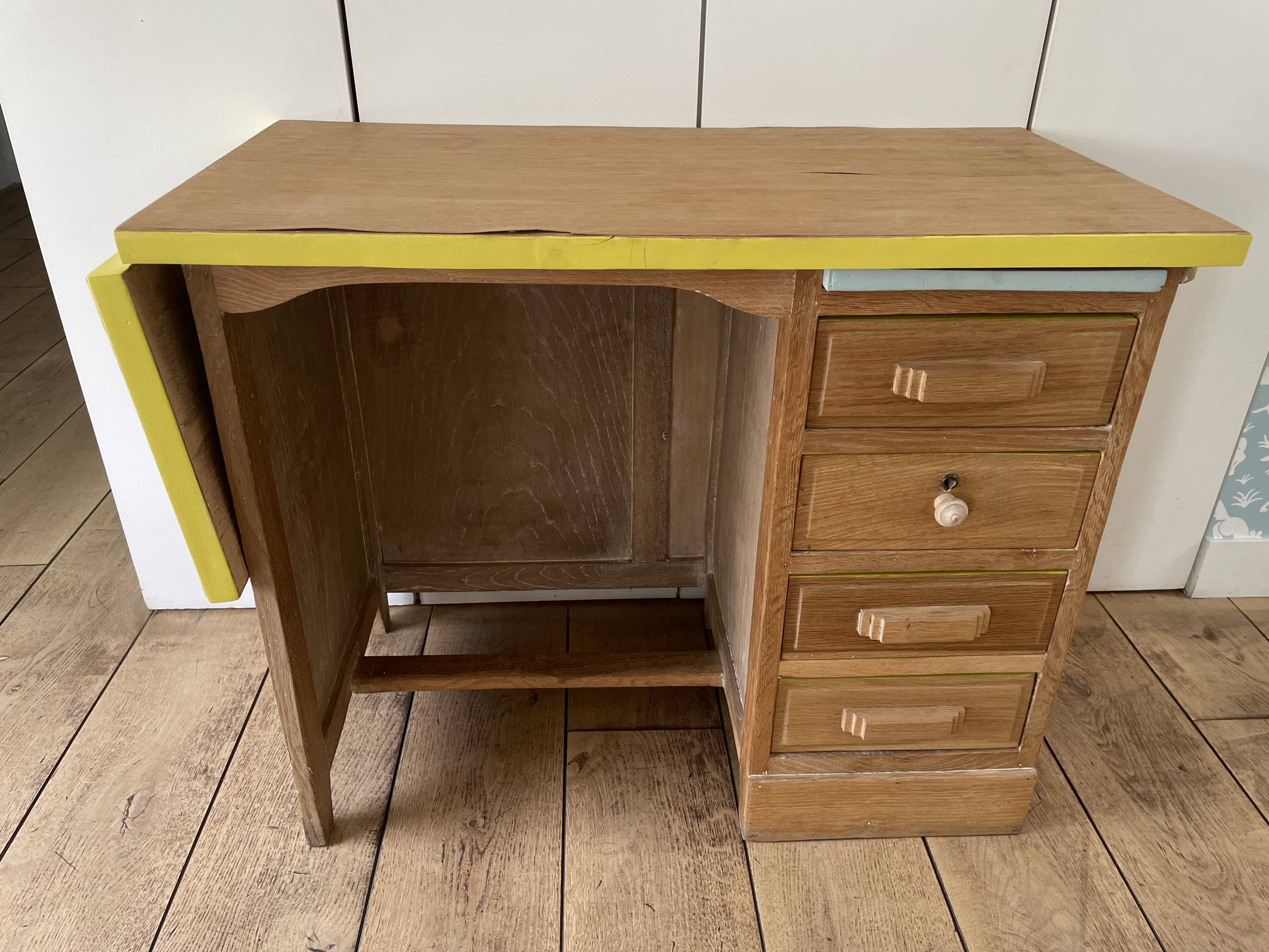 Bureau enfant ancien, rénové