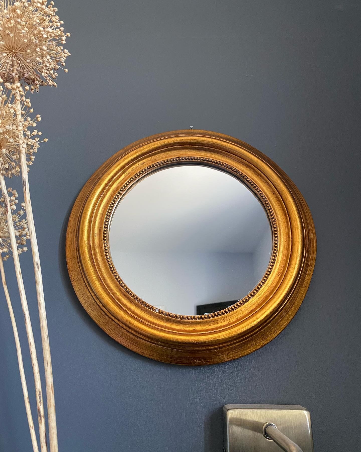 Vintage round gold mirror