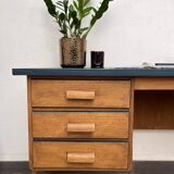 Scandinavian desk from the 1950s with compass legs.