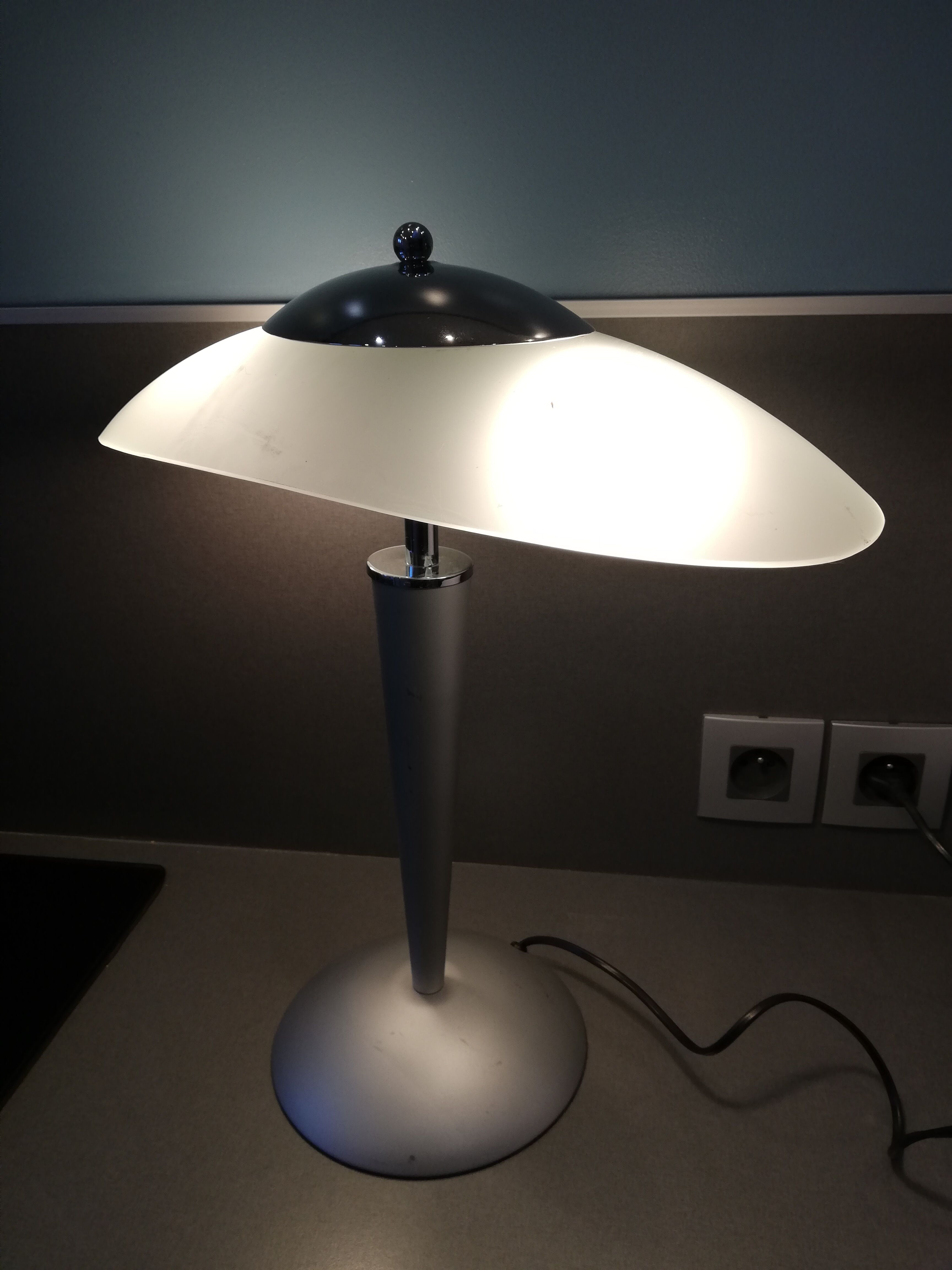 Metal mushroom lamp and Unilux glass