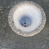 Pair of mediterranean vases in reconstructed stone