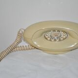 Phone wired vintage lady