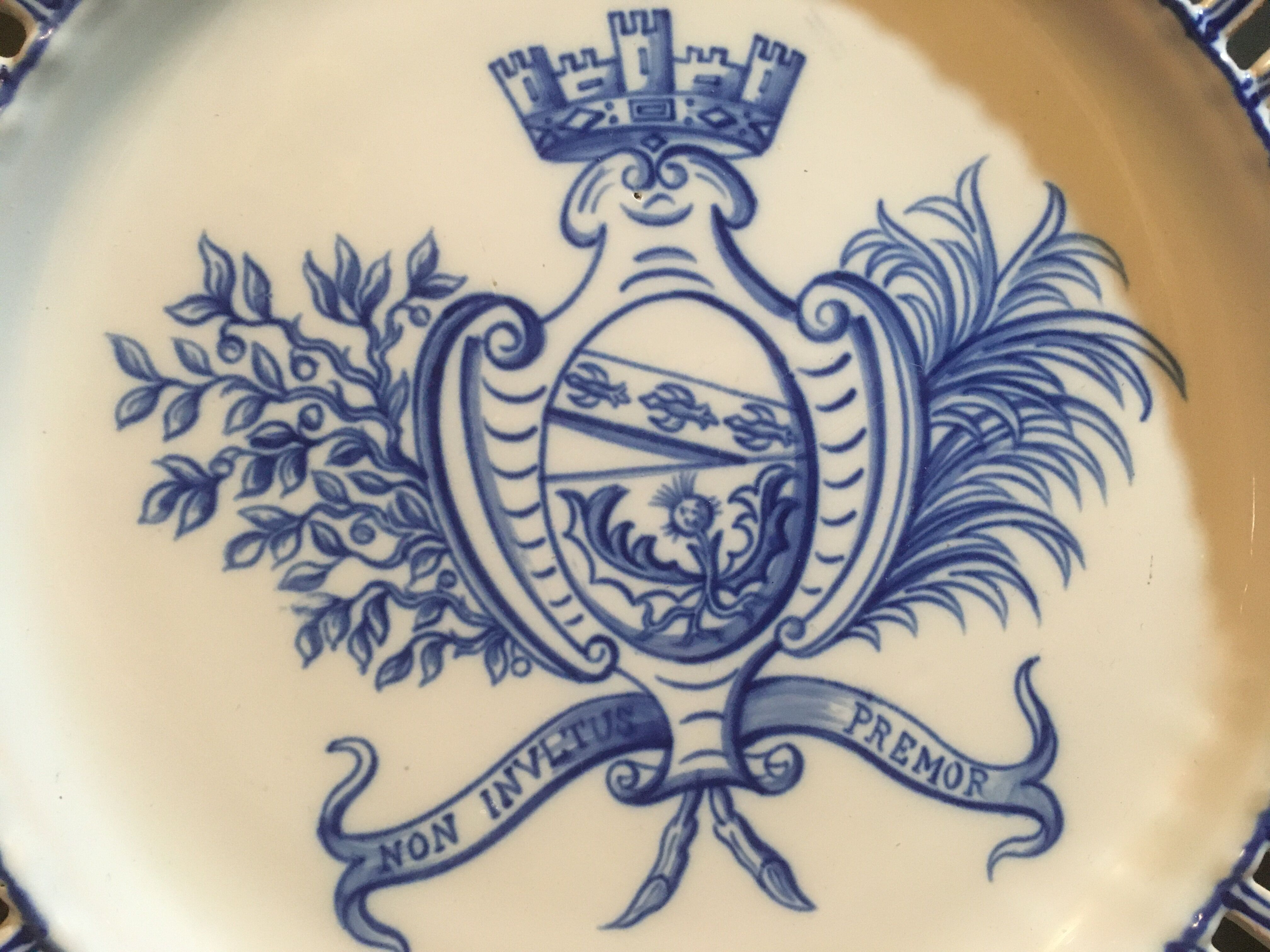 Decorative plate "Gallé Nancy- St Clément"