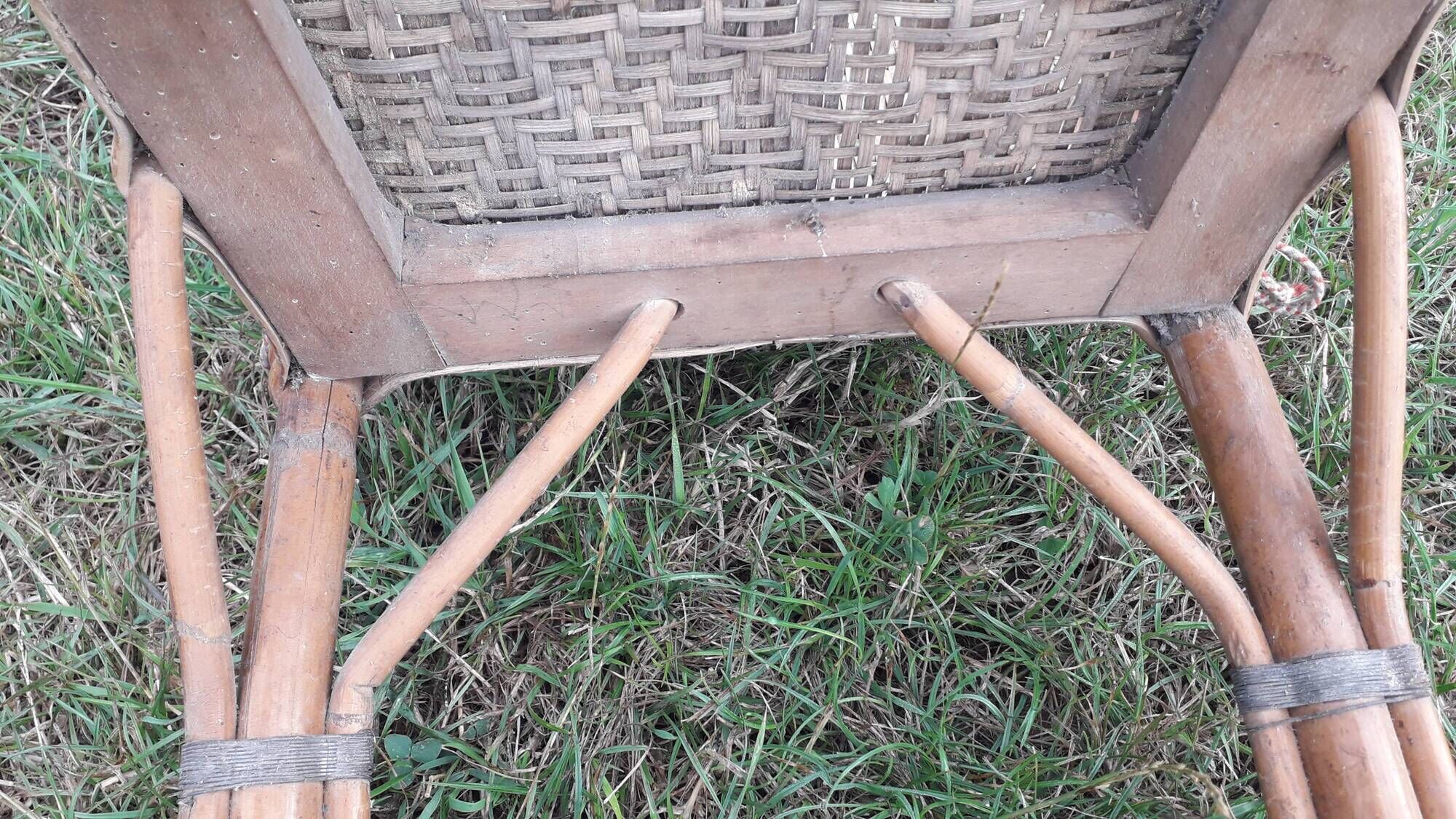 Set 2 rattan chairs 1900