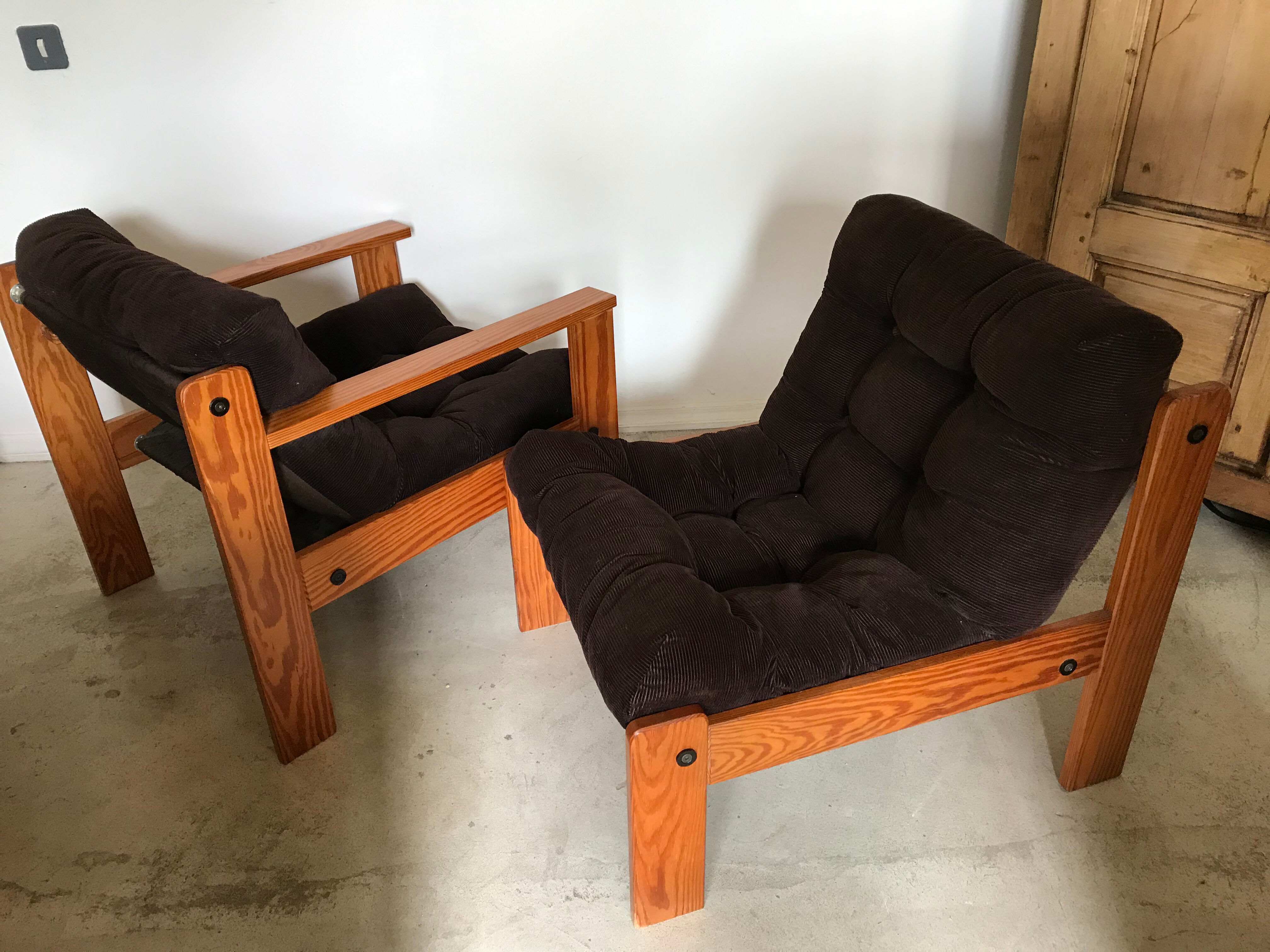 Pair of vintage armchairs 1980