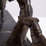 Sculpture Art Déco d'une femme avec des lévriers 1920/30 France