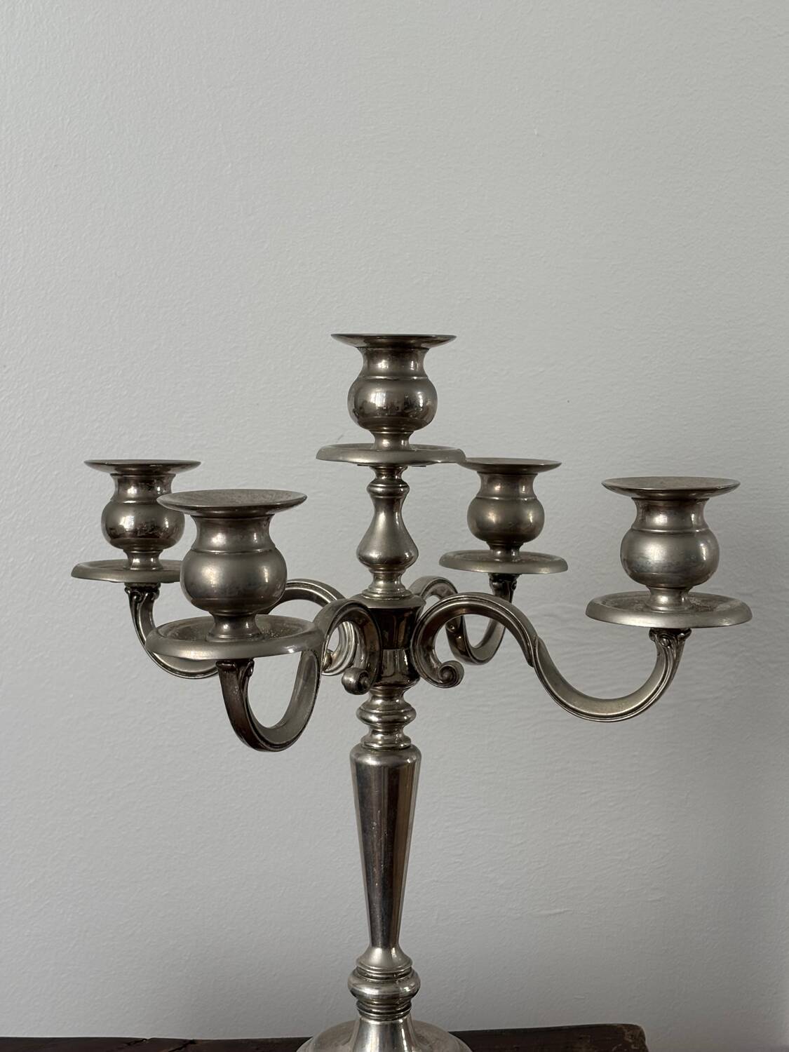 Metal chandelier with 5 lights