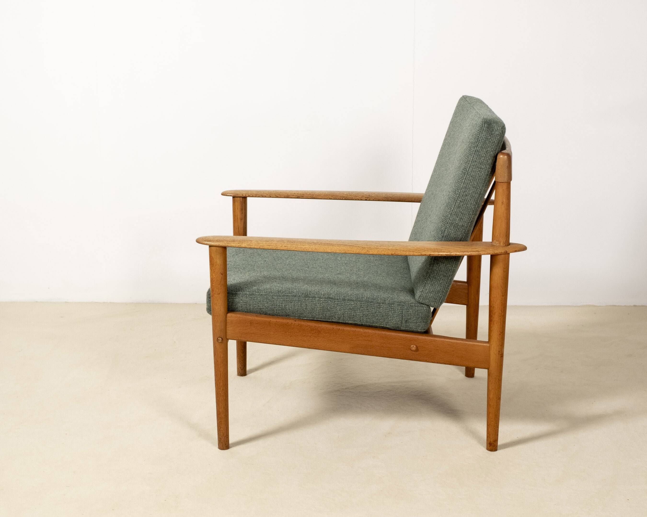 Grete Jalk Easy Chair Model PJ56 in Oak, 1950s Denmark