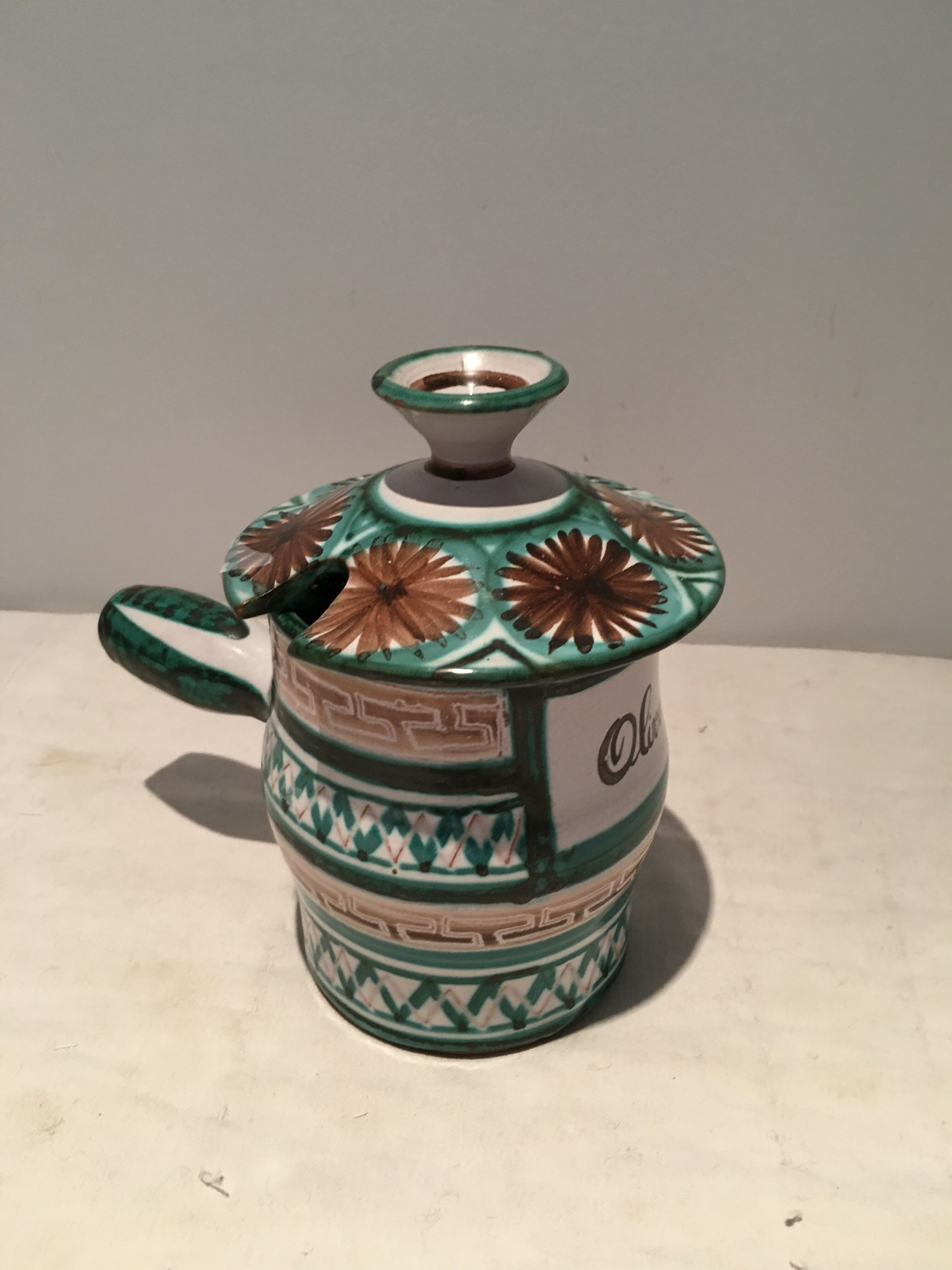 Robert Picaut olive jar