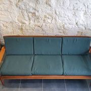 Vintage Scandinavian 3-seater canapé in solid wood