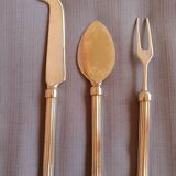 Cheese service set