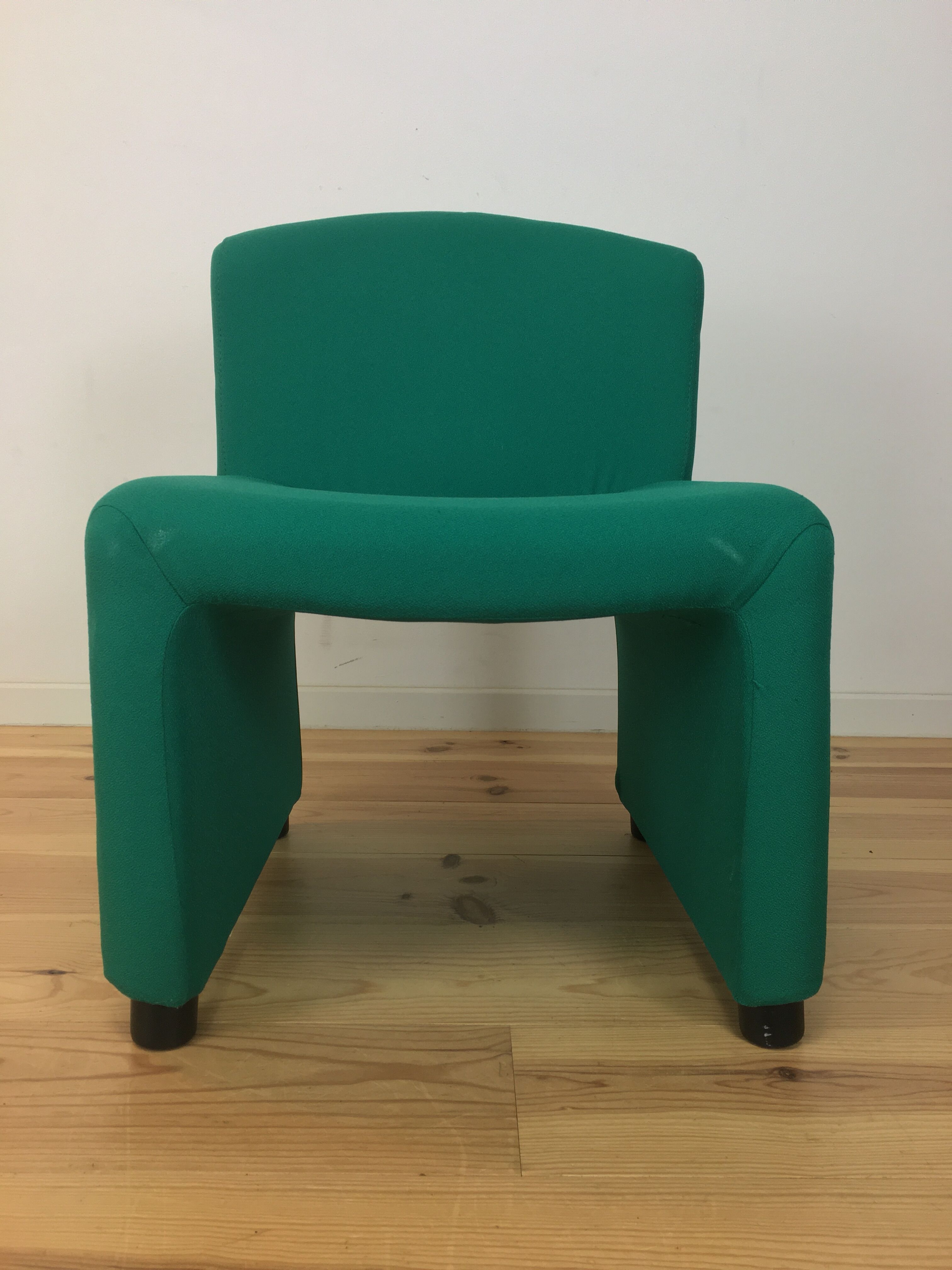80's pop-style Arfa side chair, green