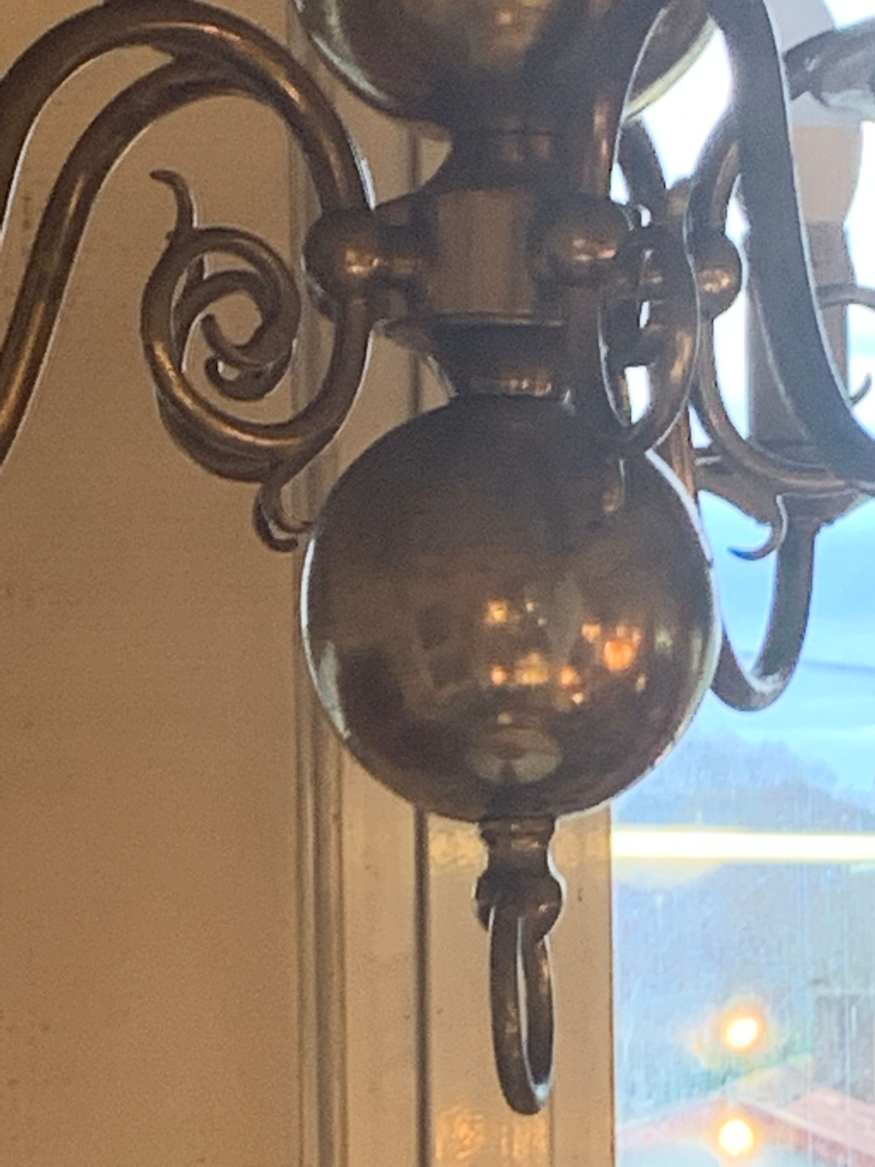 Dutch chandelier 5 fires