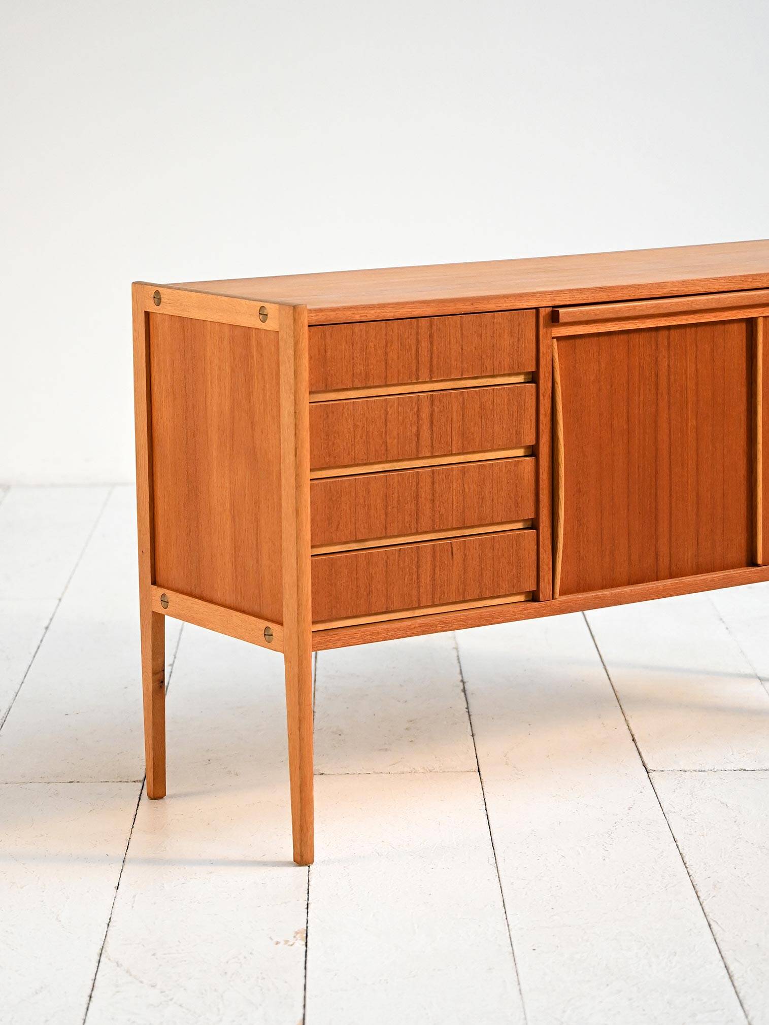 Buffet scandinave en teck avec bureau escamotable, années 1960