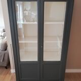 Glass cabinet in Paris