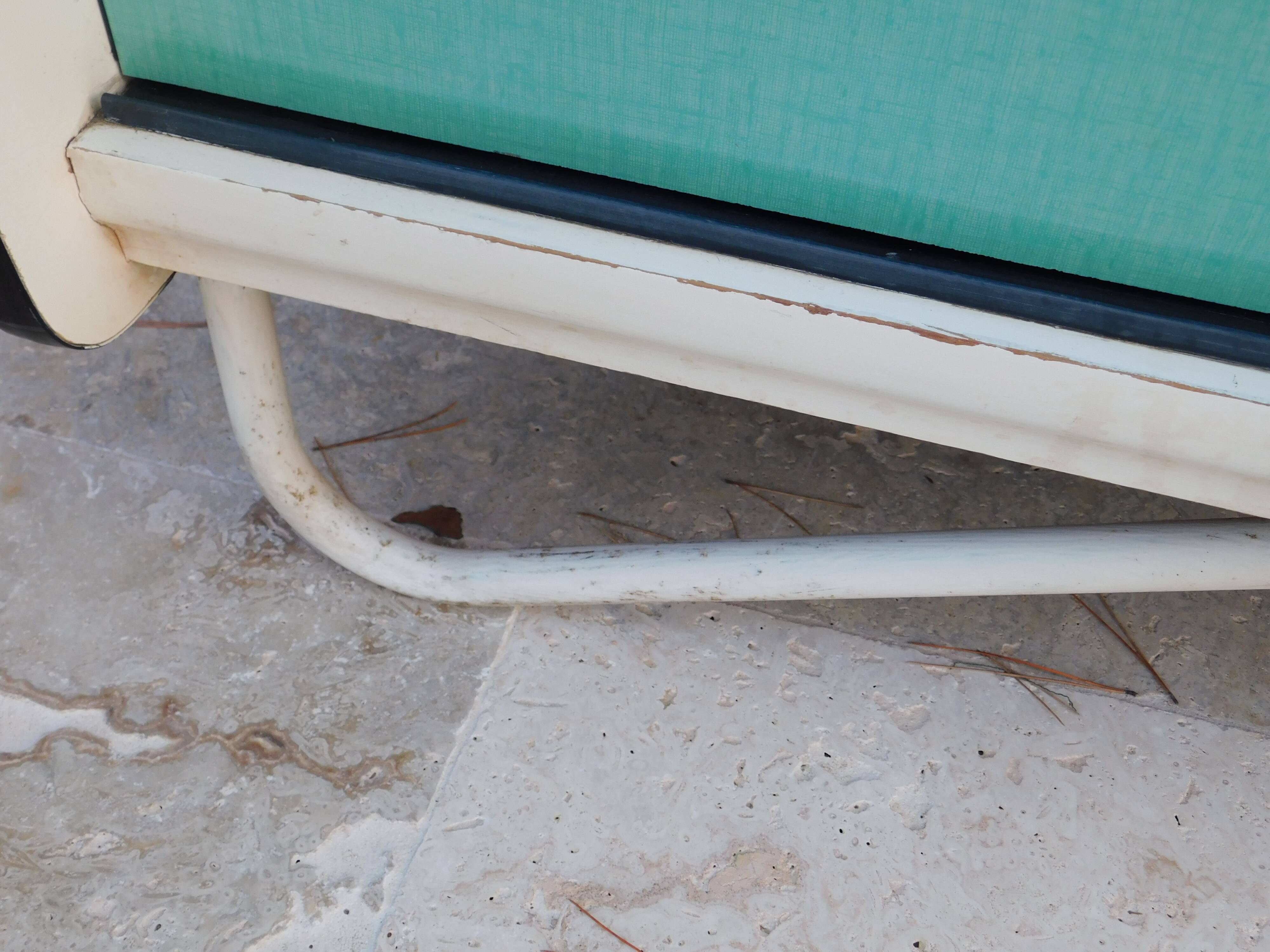 Formica kitchen buffet