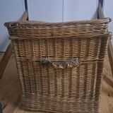 Wicker travel trunk