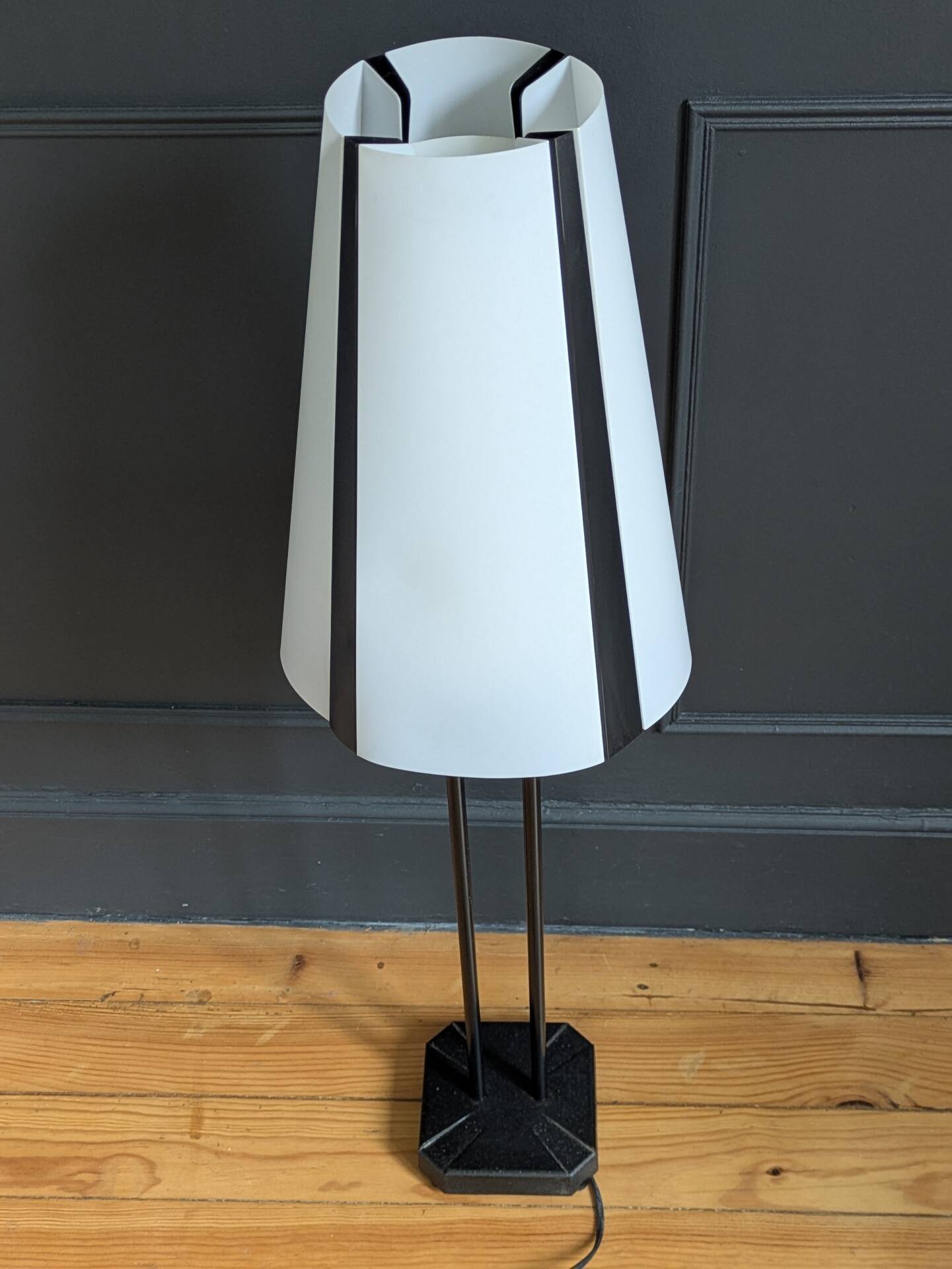Vintage table lamp IKEA Vistofta by Gunnar Jensen. Postmodern.